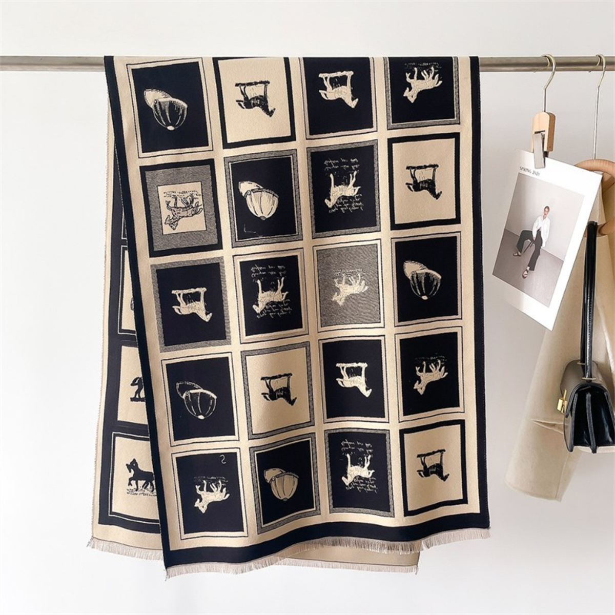 ソフトで暖かいグリッド馬柄タッセルショールレディースヴィンテ - Vintage Fashion Patterns のレビューと価格