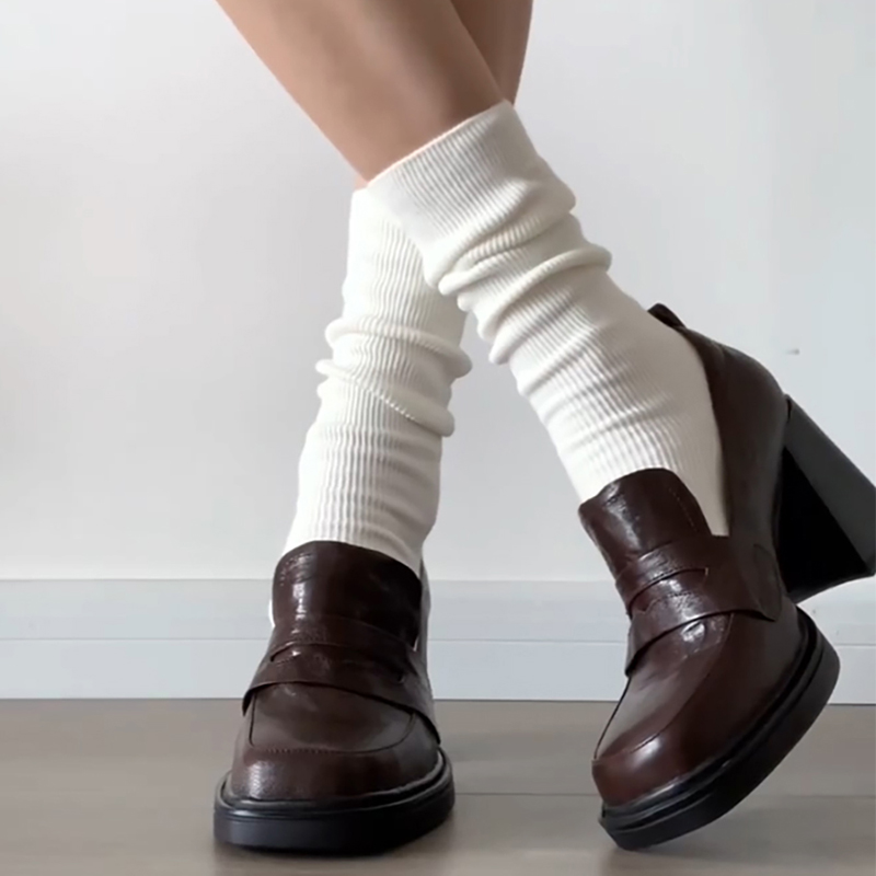 女性のためのレトロな大学スタイルのモカシン,靴ひもなしの靴, - Vintage Fashion Aesthetic のレビューと価格