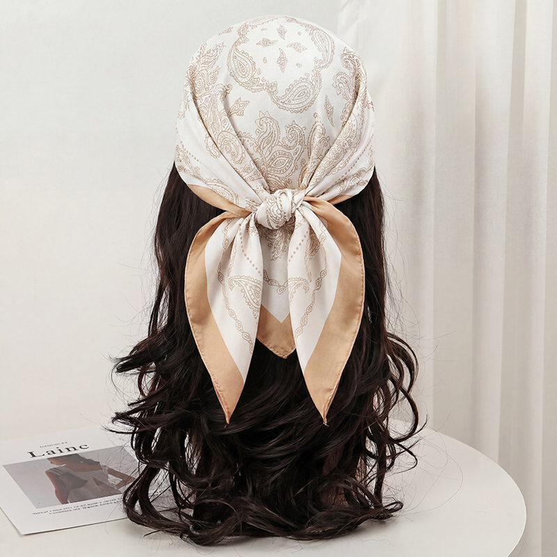 ヴィンテージベージュペイズリープリントスクエアスカーフサテン - Vintage Fashion Ai のレビューと価格