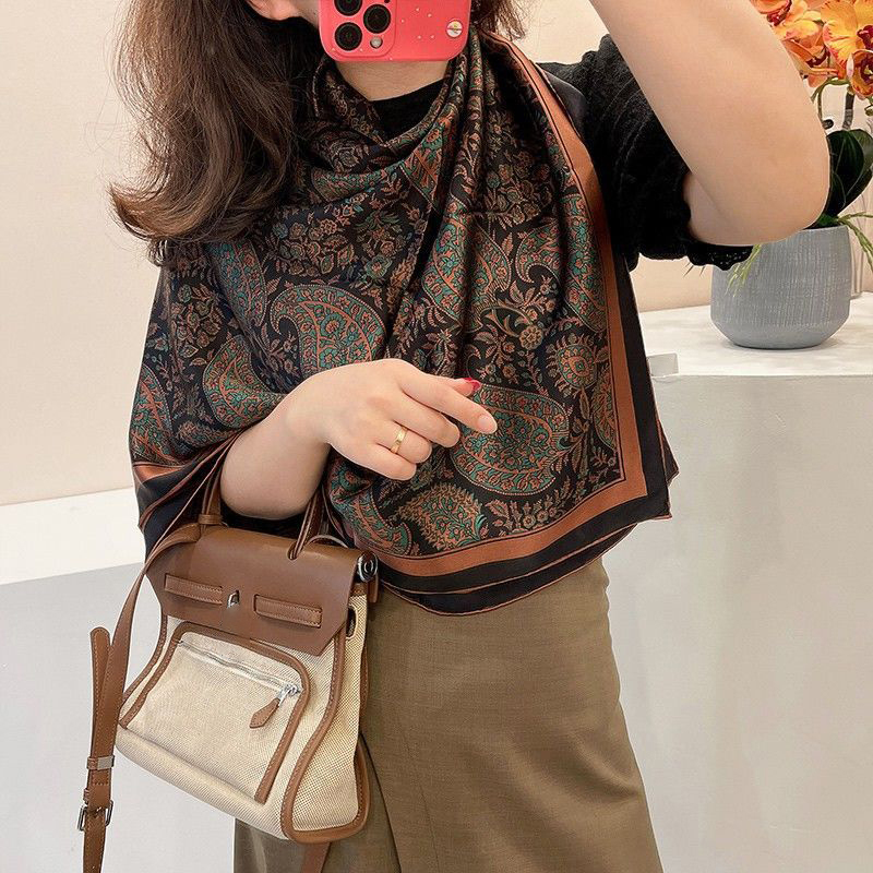 ペイズリー柄スクエアスカーフ ヴィンテージ風イミテーションシ - Vintage Fashion Patterns のレビューと価格